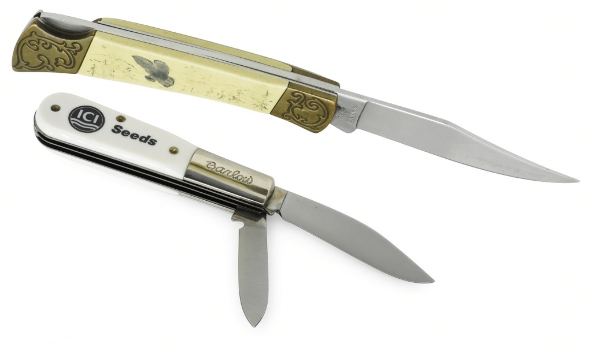 (2) Scrimshaw Knives - Barlow & Razor