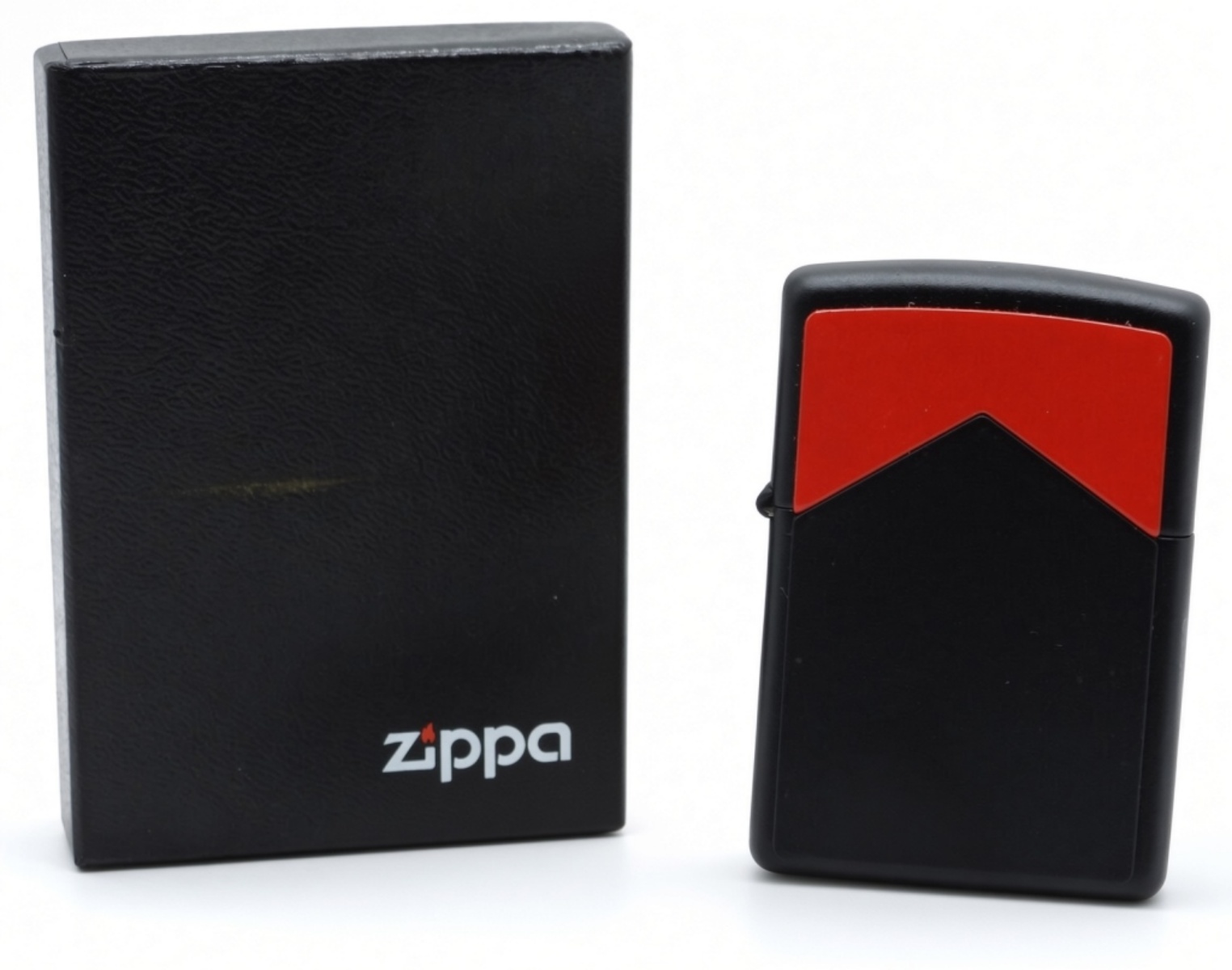 Zippo Red Roof Marlboro 1994 Sealed