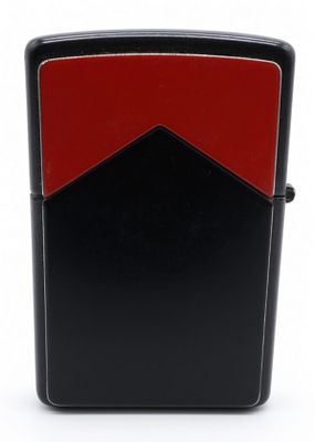 Zippo Marlboro Red Roof 1996 Lighter. This black matte finished Zippo features the iconic 
