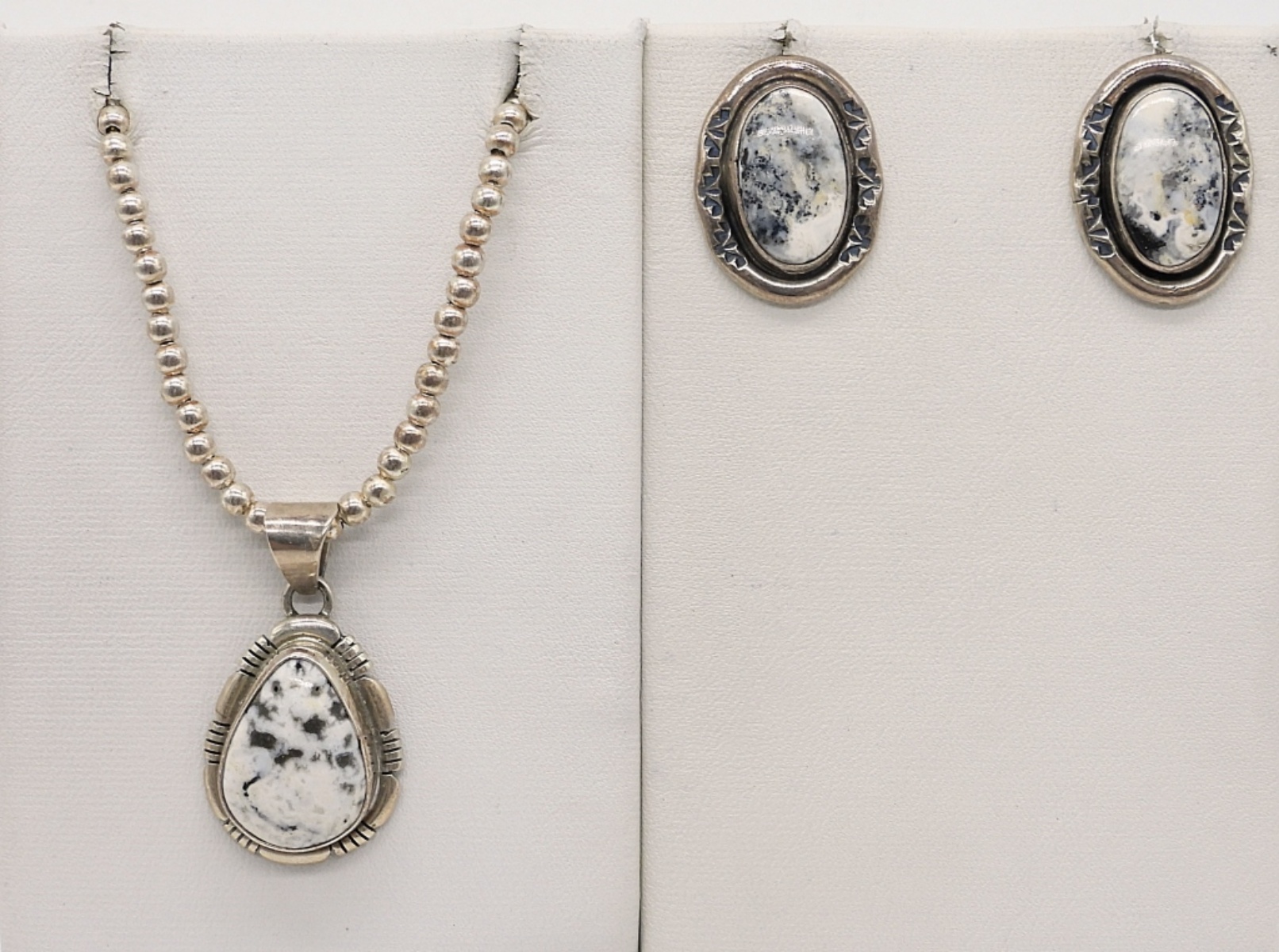 White Buffalo Turquoise 925 Set