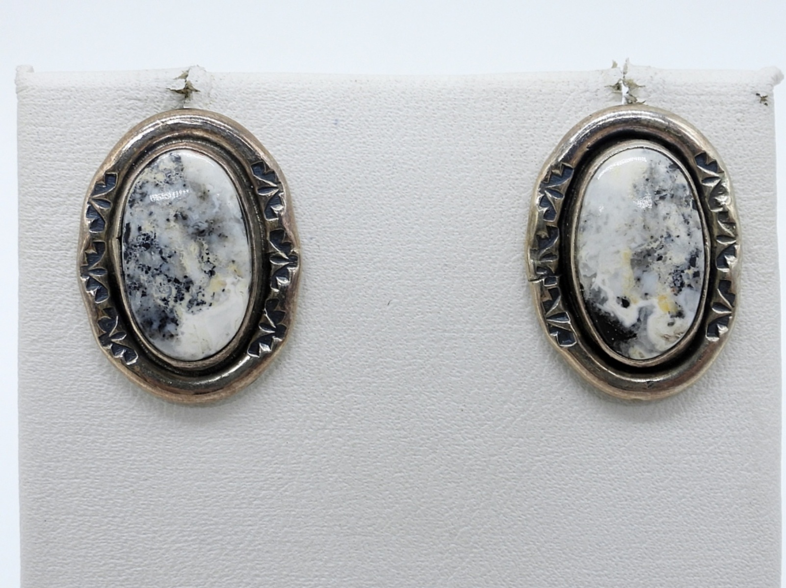 White Buffalo Turquoise 925 Set
