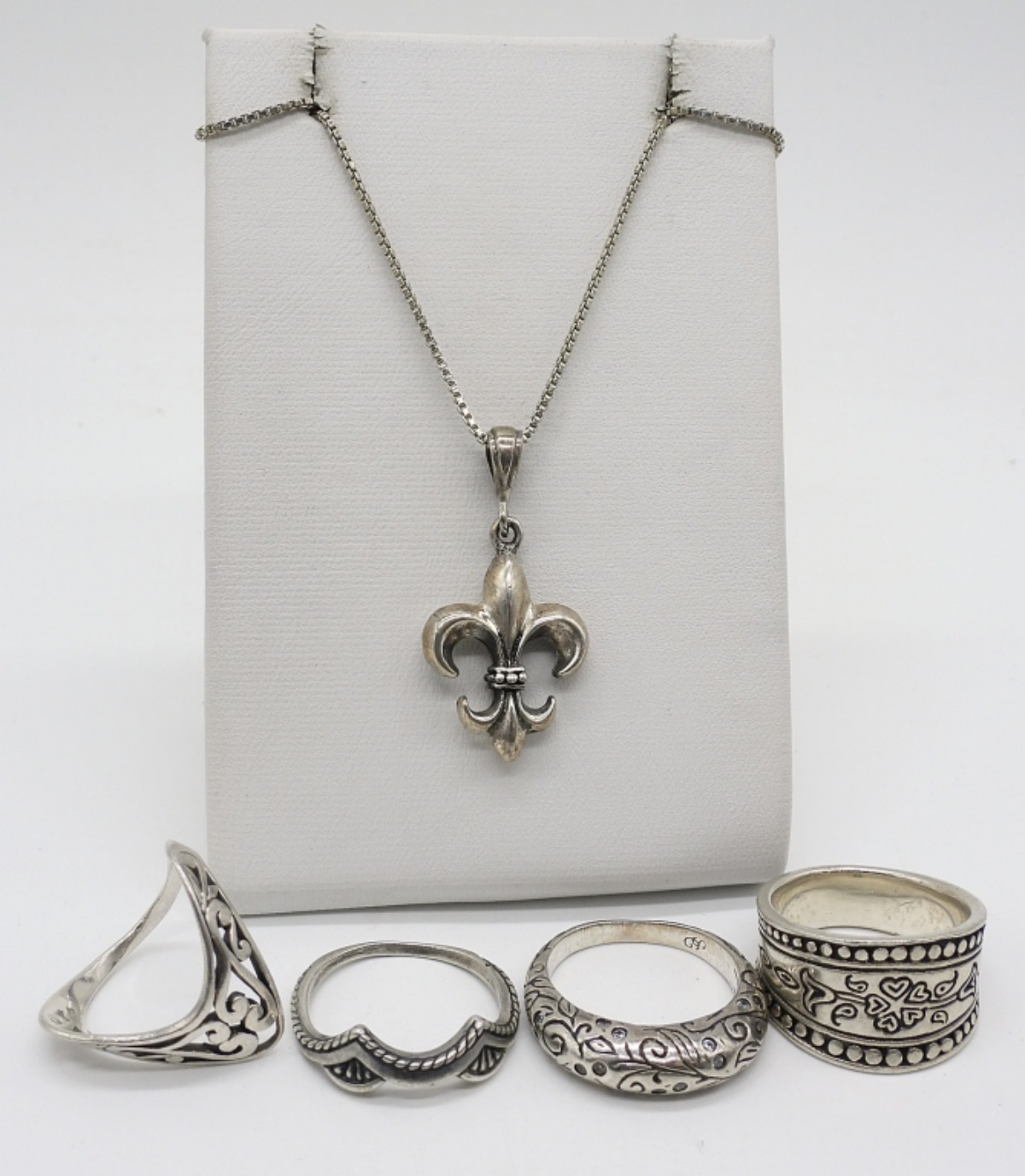 Sterling Silver Necklace & Ring Lot, 5 Pcs