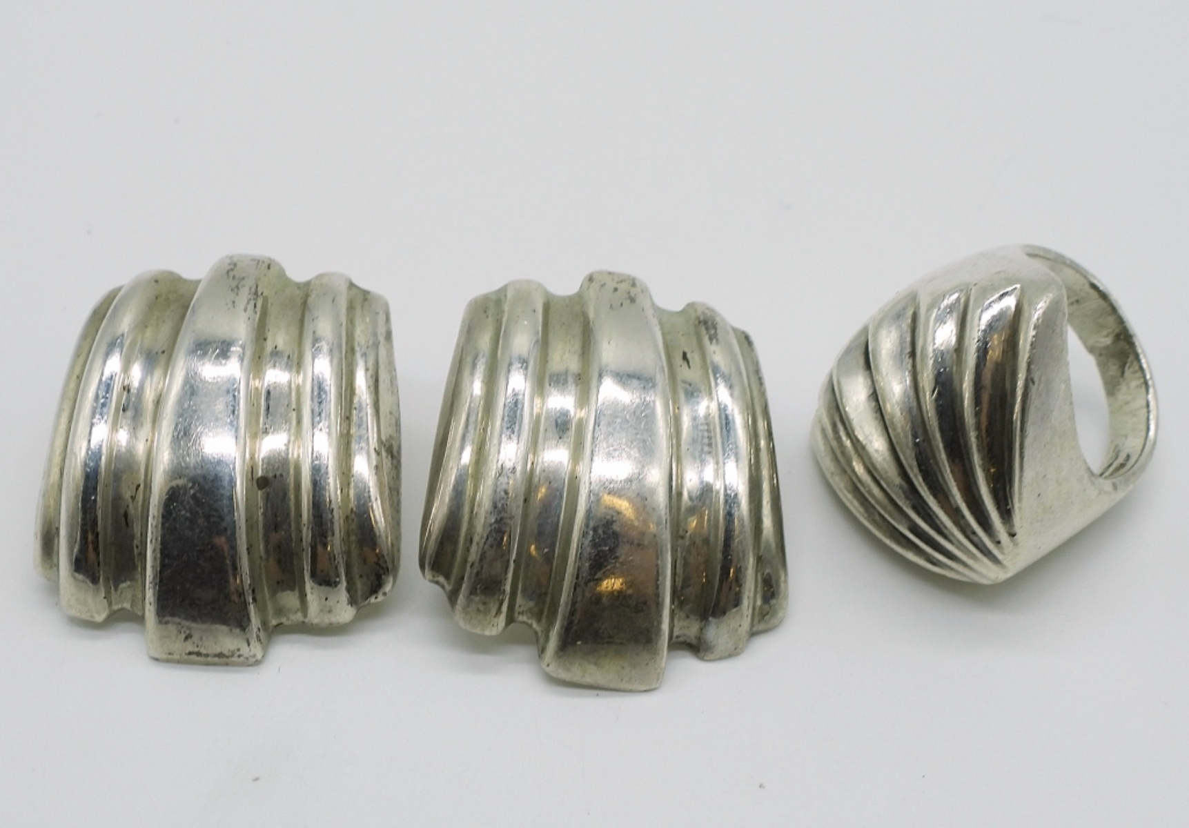 Mexico Sterling Fluted Earrings & Ring