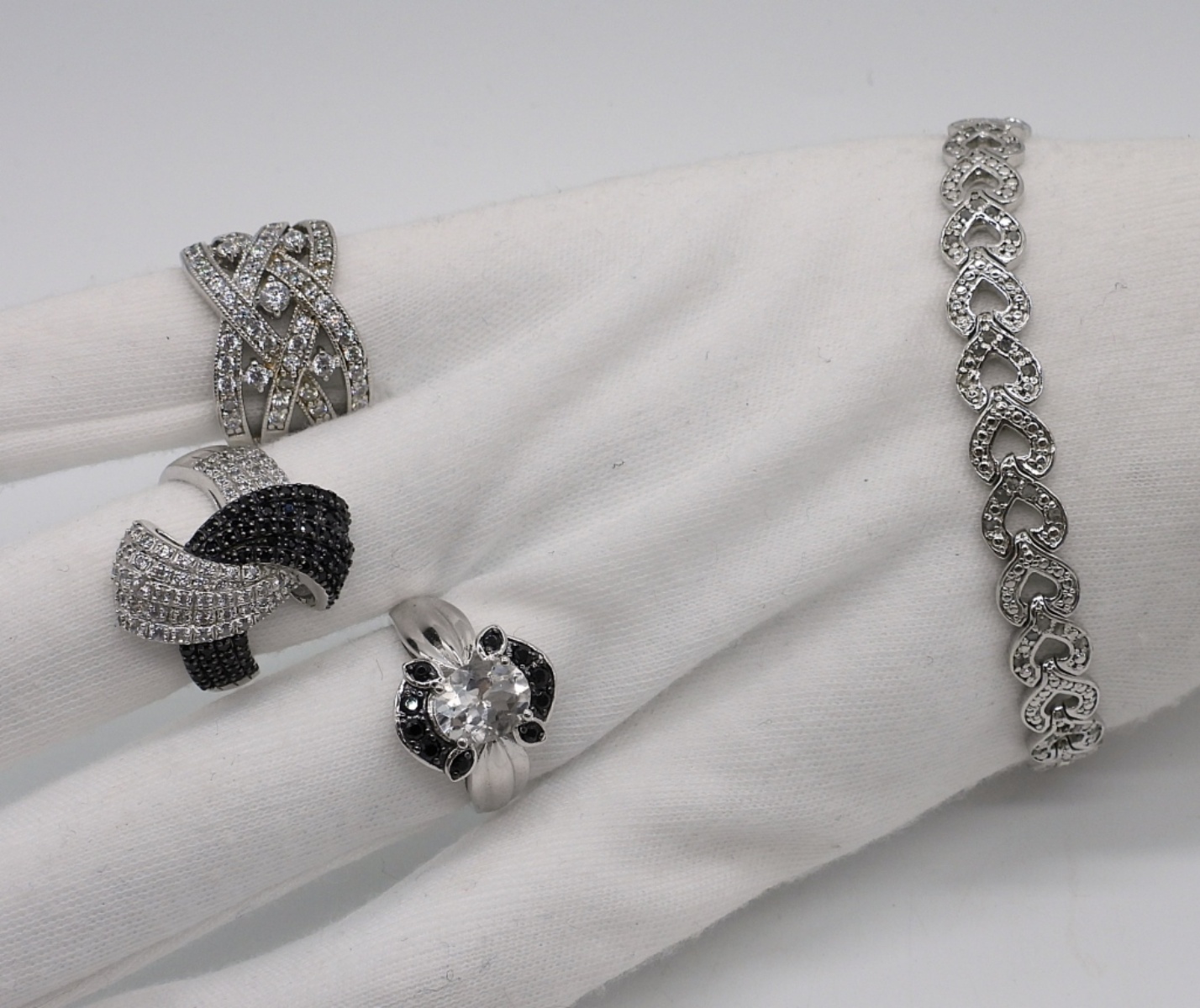 Pretty 925 Black & White Gemstone Rings