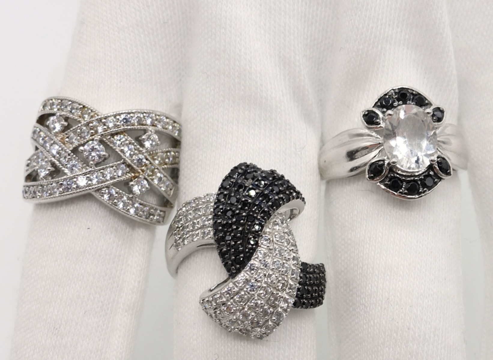 Pretty 925 Black & White Gemstone Rings