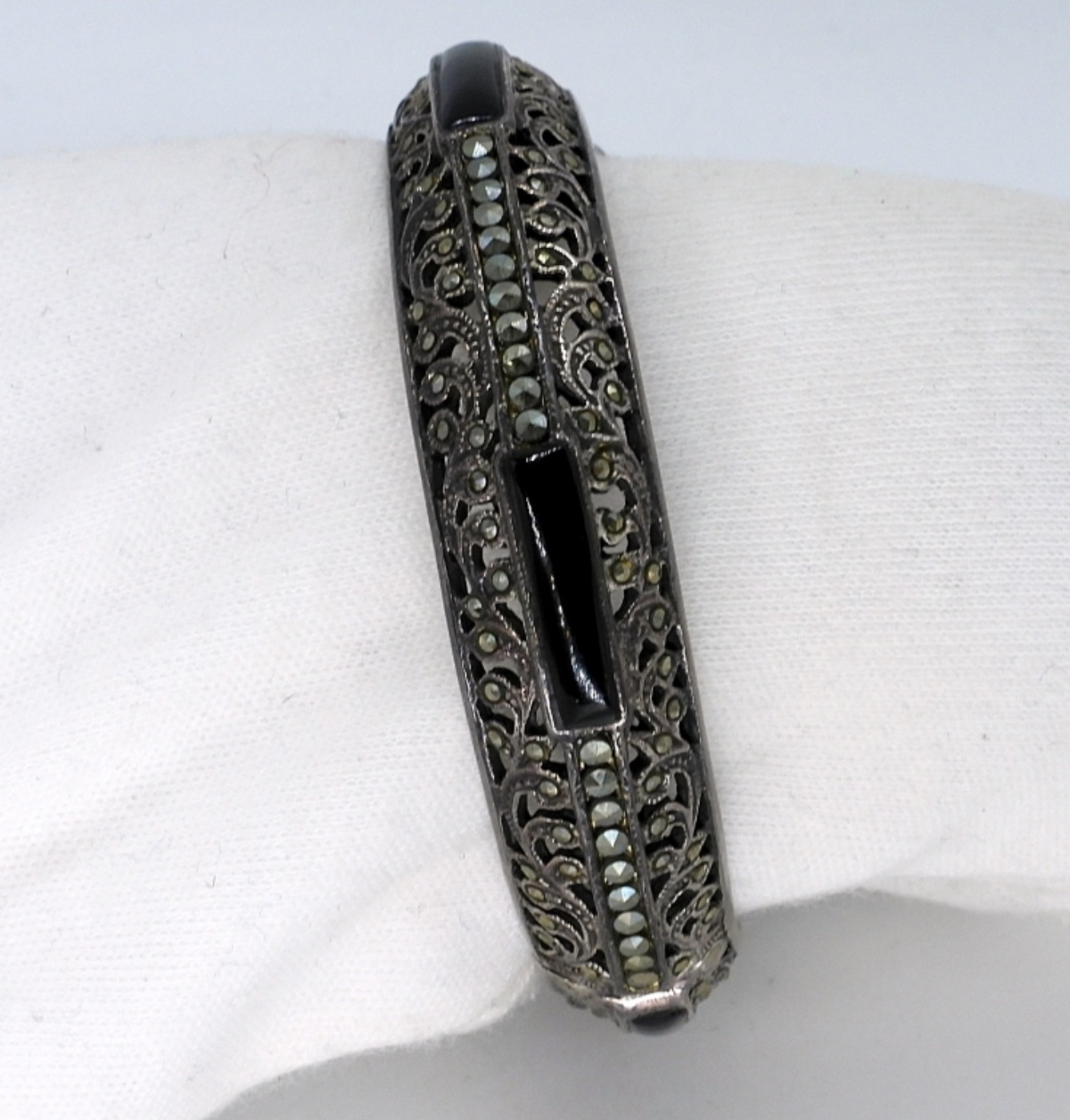 Vintage 925 Black Onyx & Marcasite Bracelet