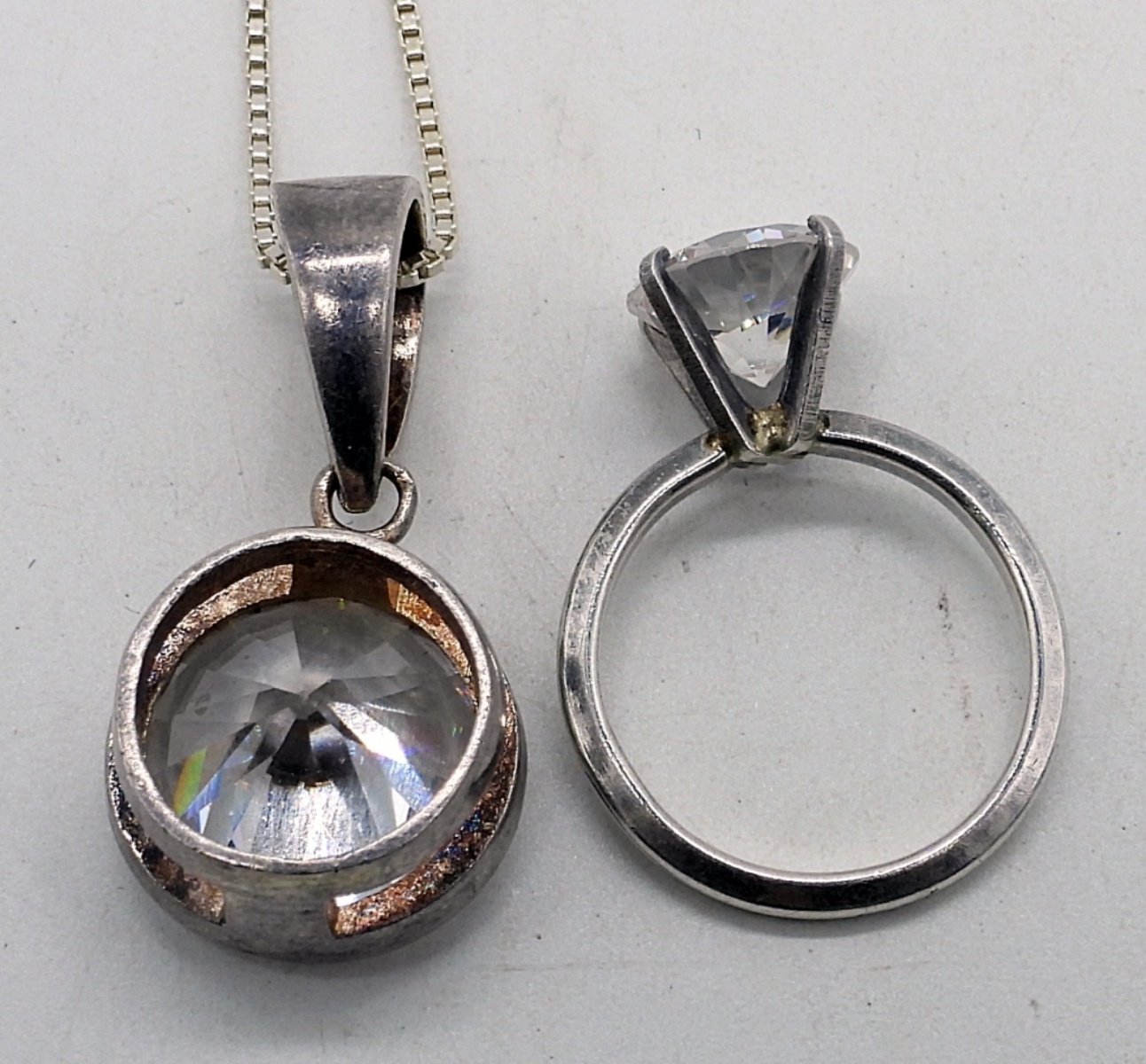 Beautiful Simulated Diamond 925 Set
