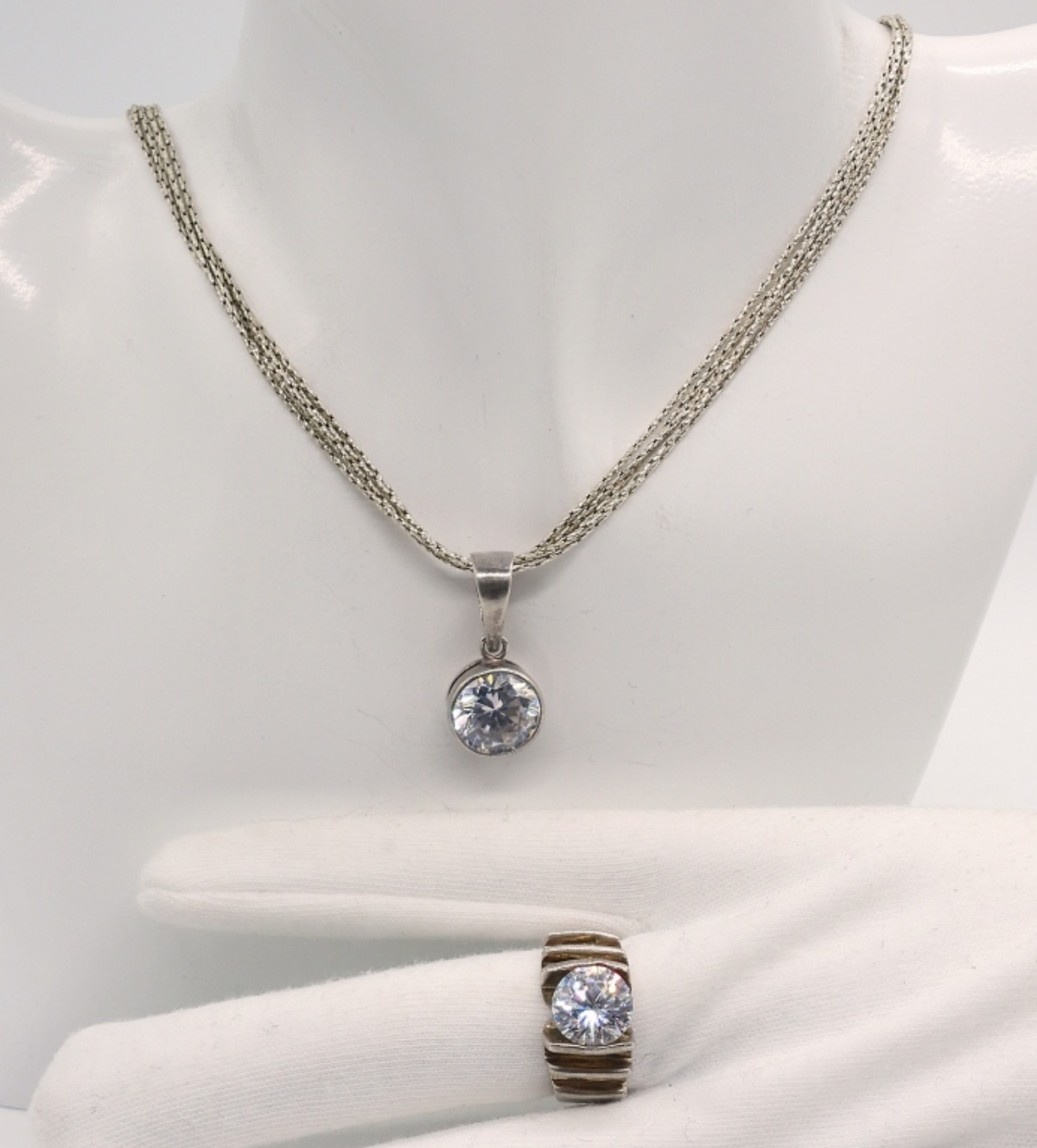 Mexico 925 Matching Ring & Necklace