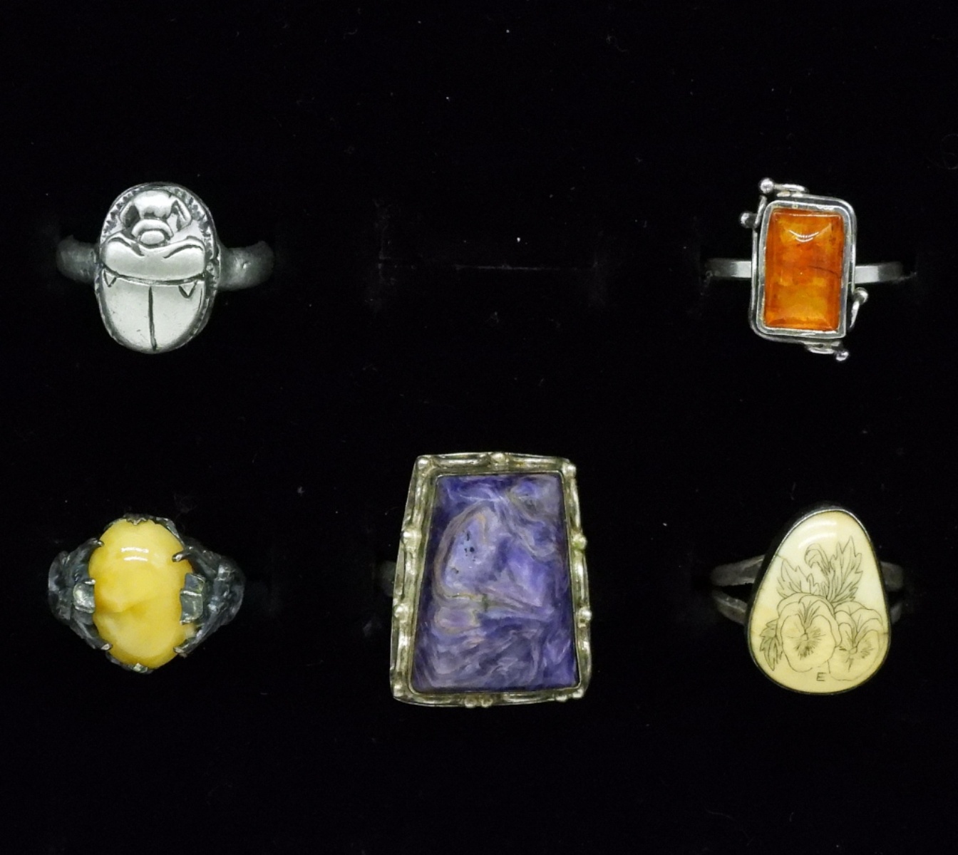 Five Vintage 925 Rings with Gemstones