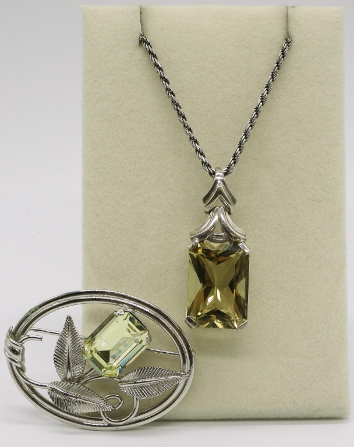 Van Dell 925 Yellow Gemstone Brooch & Necklace
