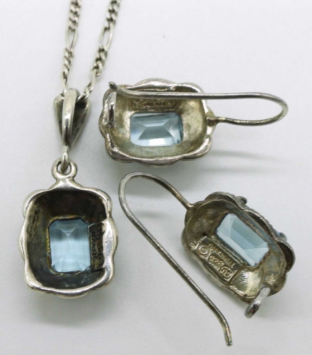 Beautiful Blue Topaz Matching Necklace Set