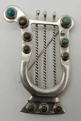 MEXICO SLIVER TRUQUOISE HARP BROOCH. 10DWT, 2 1/2IN LENGTH, STAMPED MEXICO SLIVER