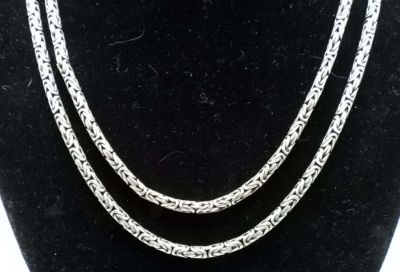 BYZANTINE STERLING NECKLACE. 25.8DWT, 30IN LENGTH, HOOK CLASP