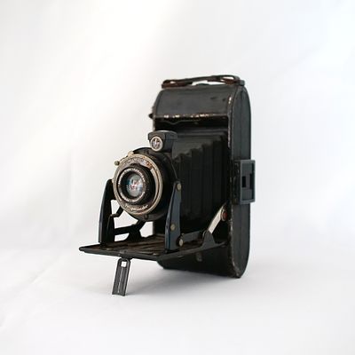 M&aacute;quina fotogr&aacute;fica Voigtlander Bessa. Voigtlander Bessa com lente Anastigmat Voigtar 