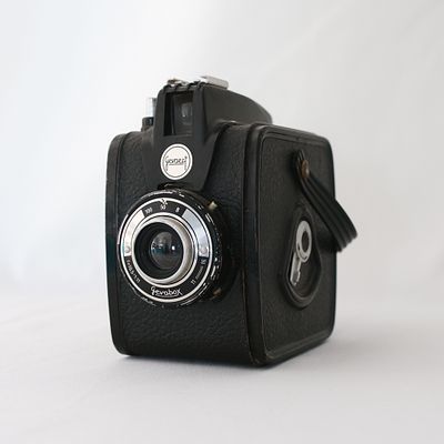 M&aacute;quina fotogr&aacute;fica Gevaert Gevabox. Gevaert Gevabox. M&aacute;quina fotogr&aacute;fica de fabrico alem&atilde;o 