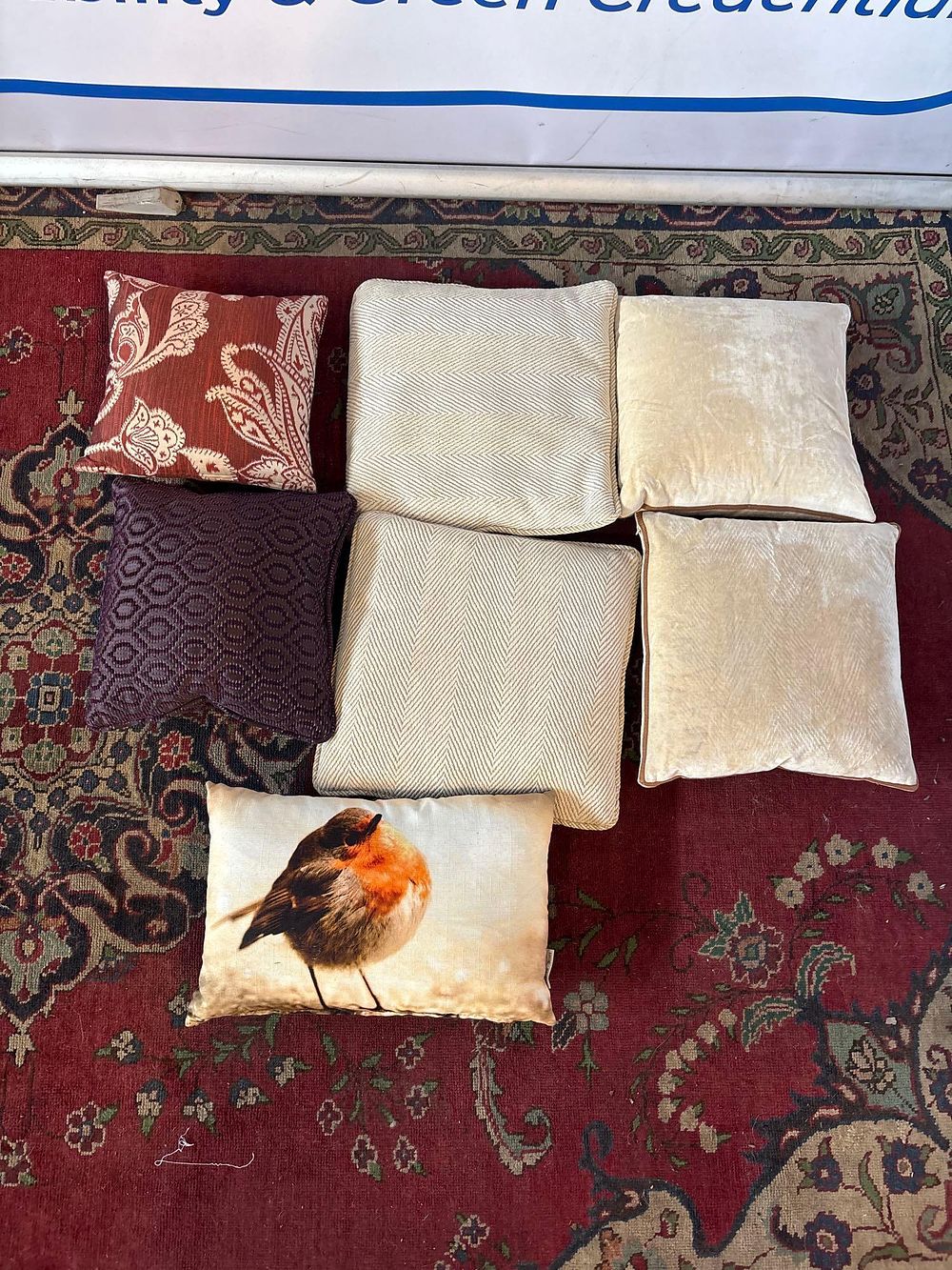 Lot 574: * Various Scatter Cushions As Per Photograph