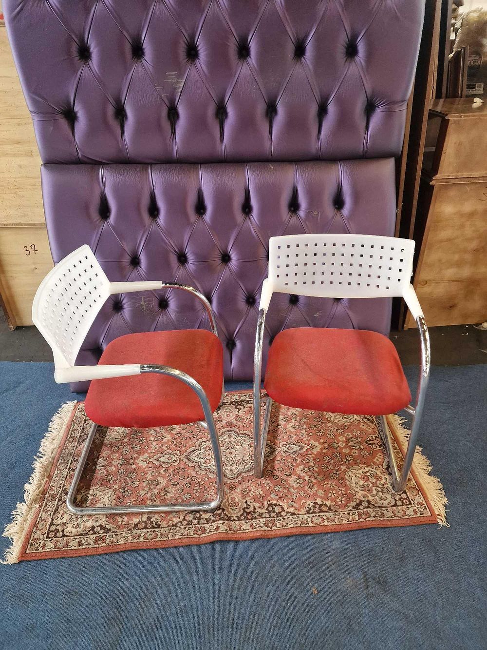 Lot 374: * 6 x Vitra Visavis arm chairs red upholstered seat pad on a stainless steel frame 53cm x 45cm x 80cm