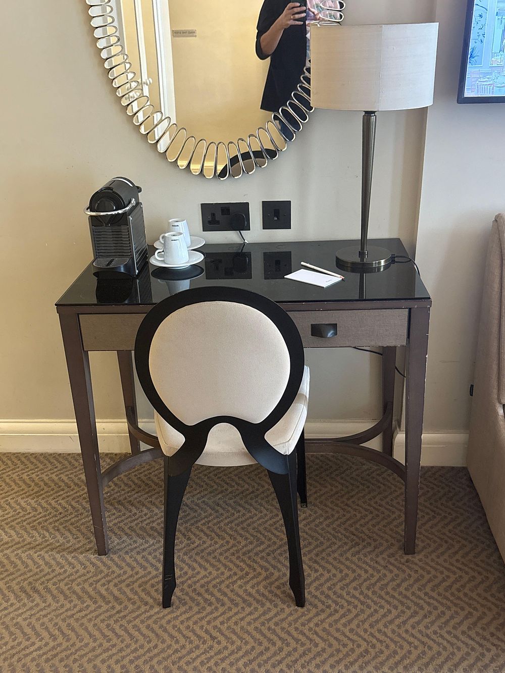 Lot 1364: * Writing desk and chair made in Italy 90 x 51 x 77cm the desk features two soft close drawers and a