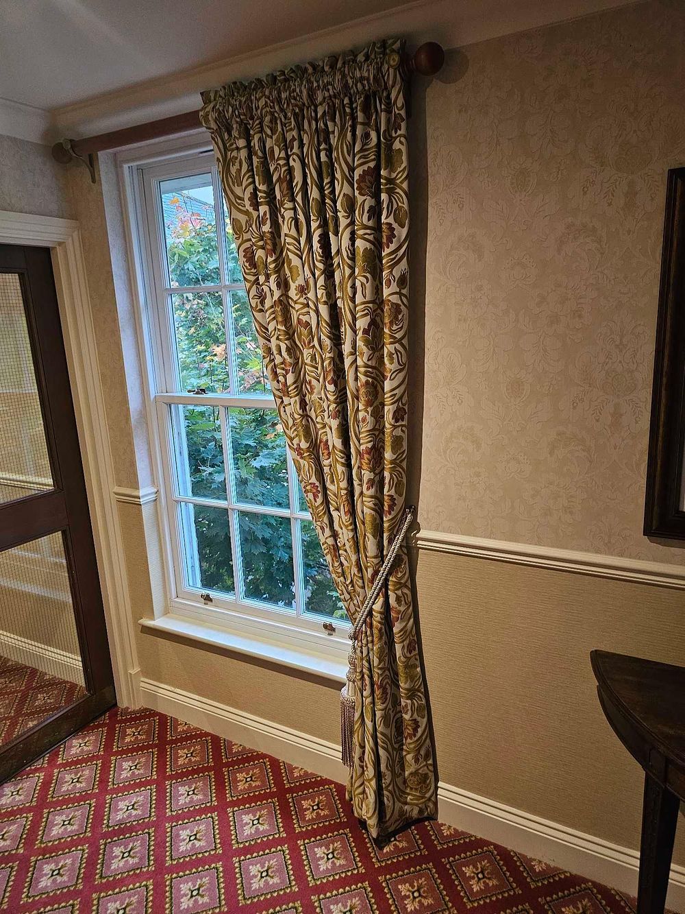 Lot 456: * A pair of fully lined drapes floral cotton pattern span 130 x 250cm drop