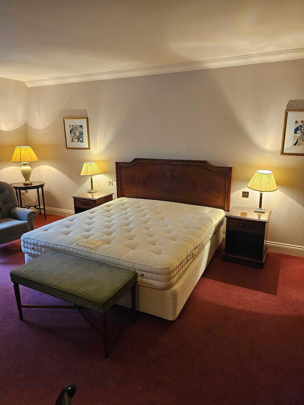 Lot 868: * Room 363 Contents of hotel bedroom freestanding furniture as photographed briefly comprising