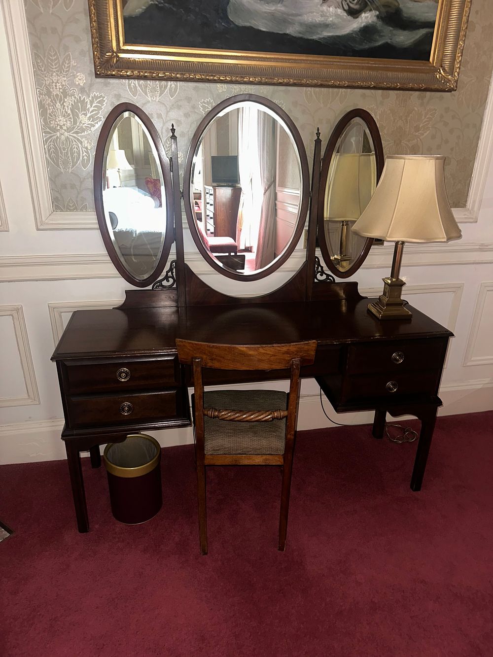 Lot 1000: * Dressing table mahogany