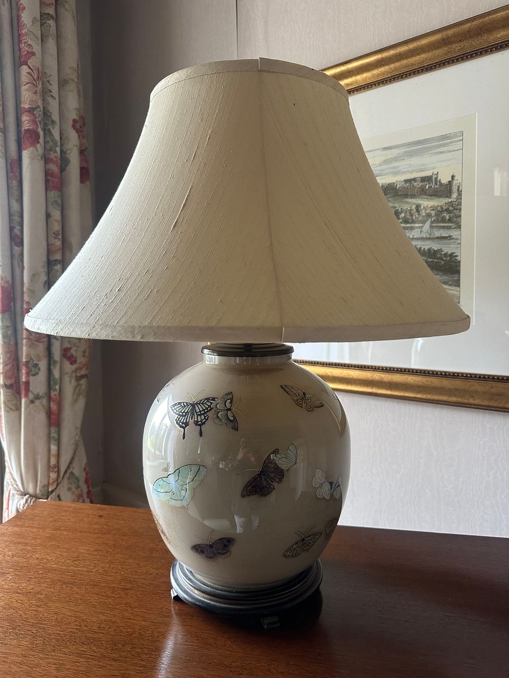 Lot 1070: * Jenny Worrall Butterfly Table Lamp with Ceramic Base