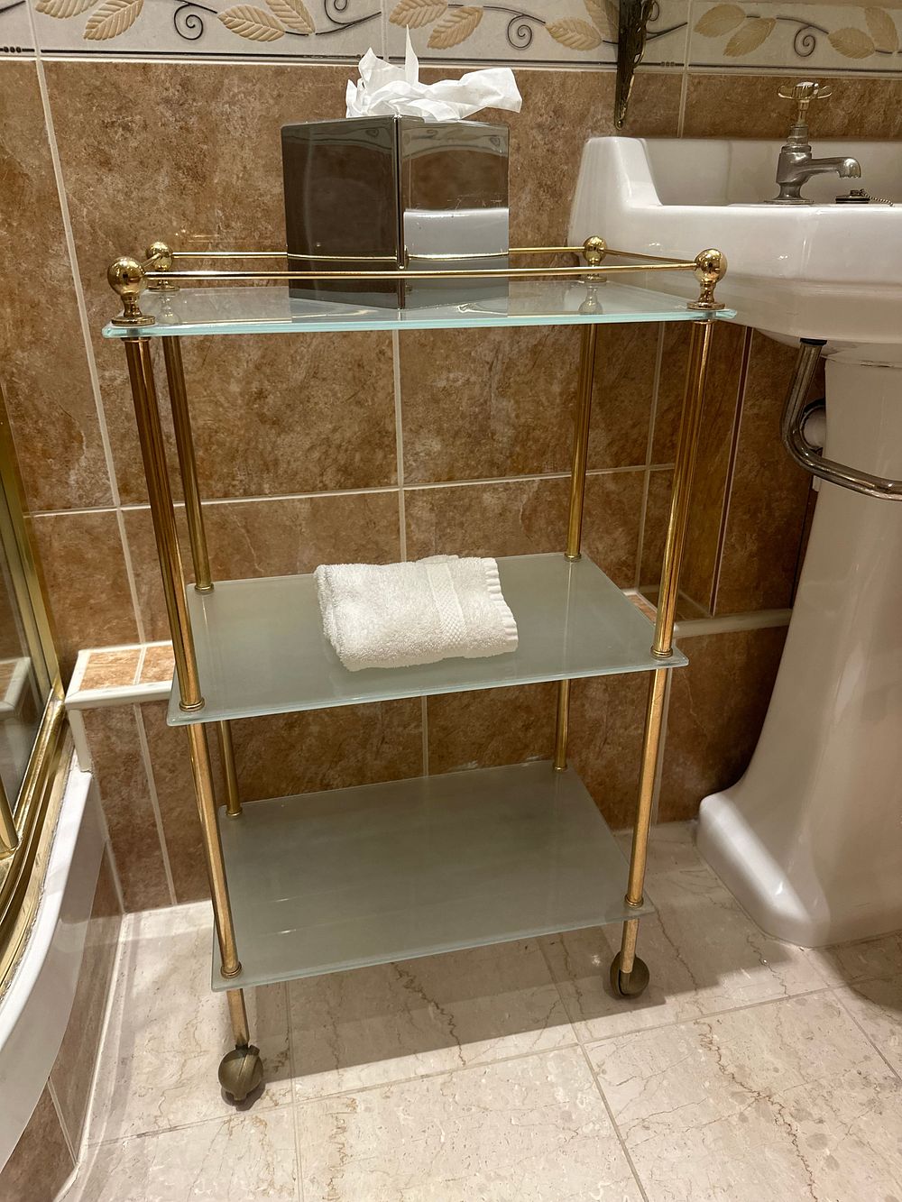 Lot 1148: * Hollywood Regency Style Three-Tier Utility Cart with Frosted Glass Sheles and Brass Finish
