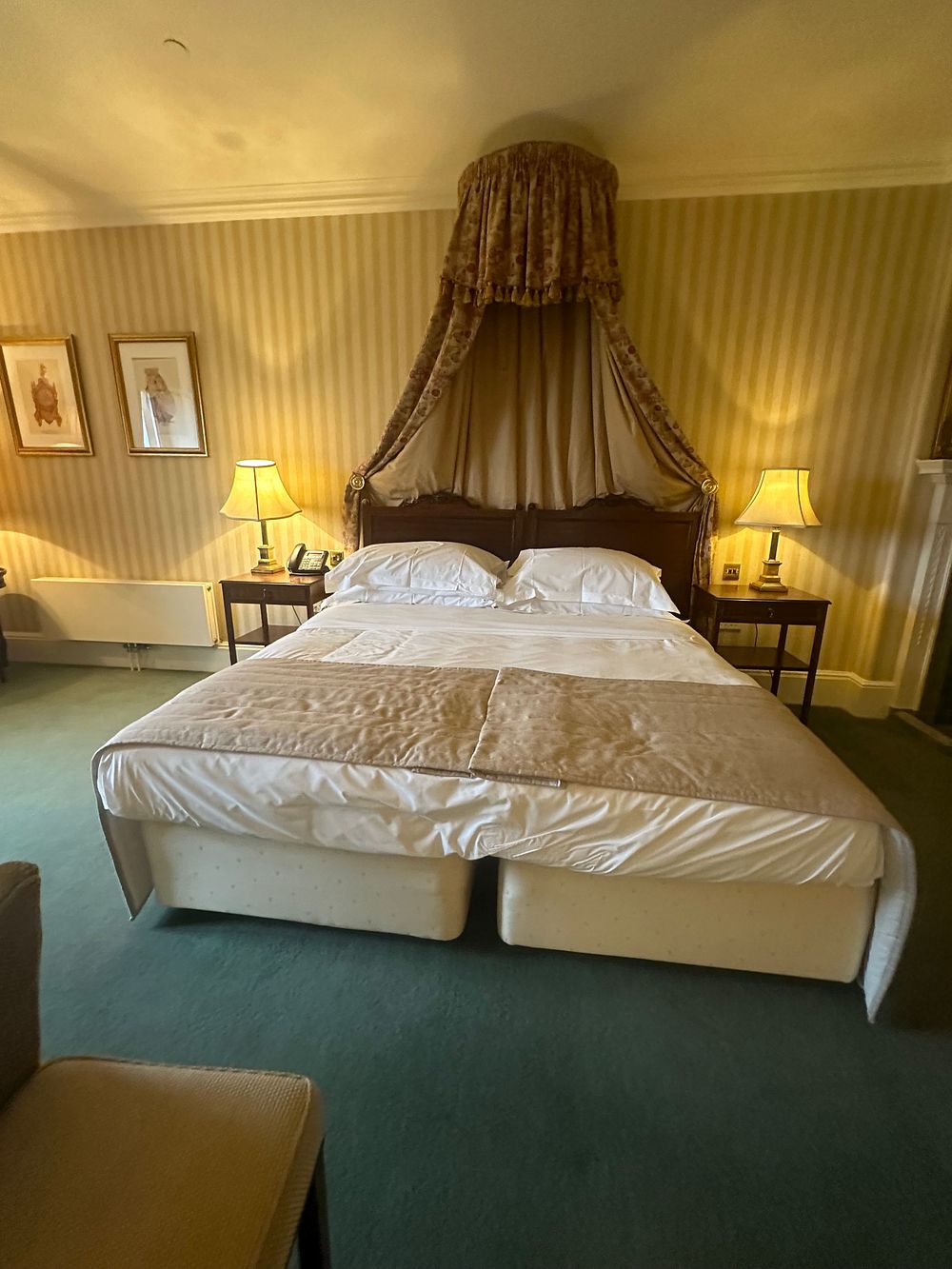 Lot 1456: * Mahogany bed and canopy set with ispring Zip and Link mattress