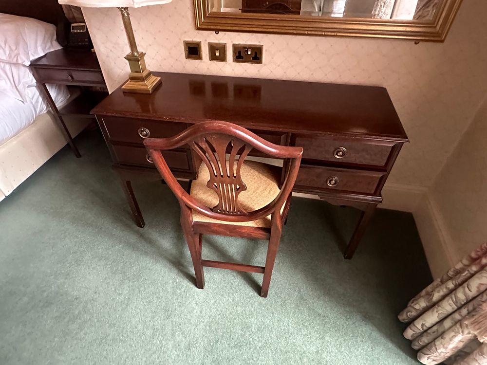 Lot 1665: * Writing Desk and Chair – Edwardian Reial Style – Comprising a mahogany writing desk and a
