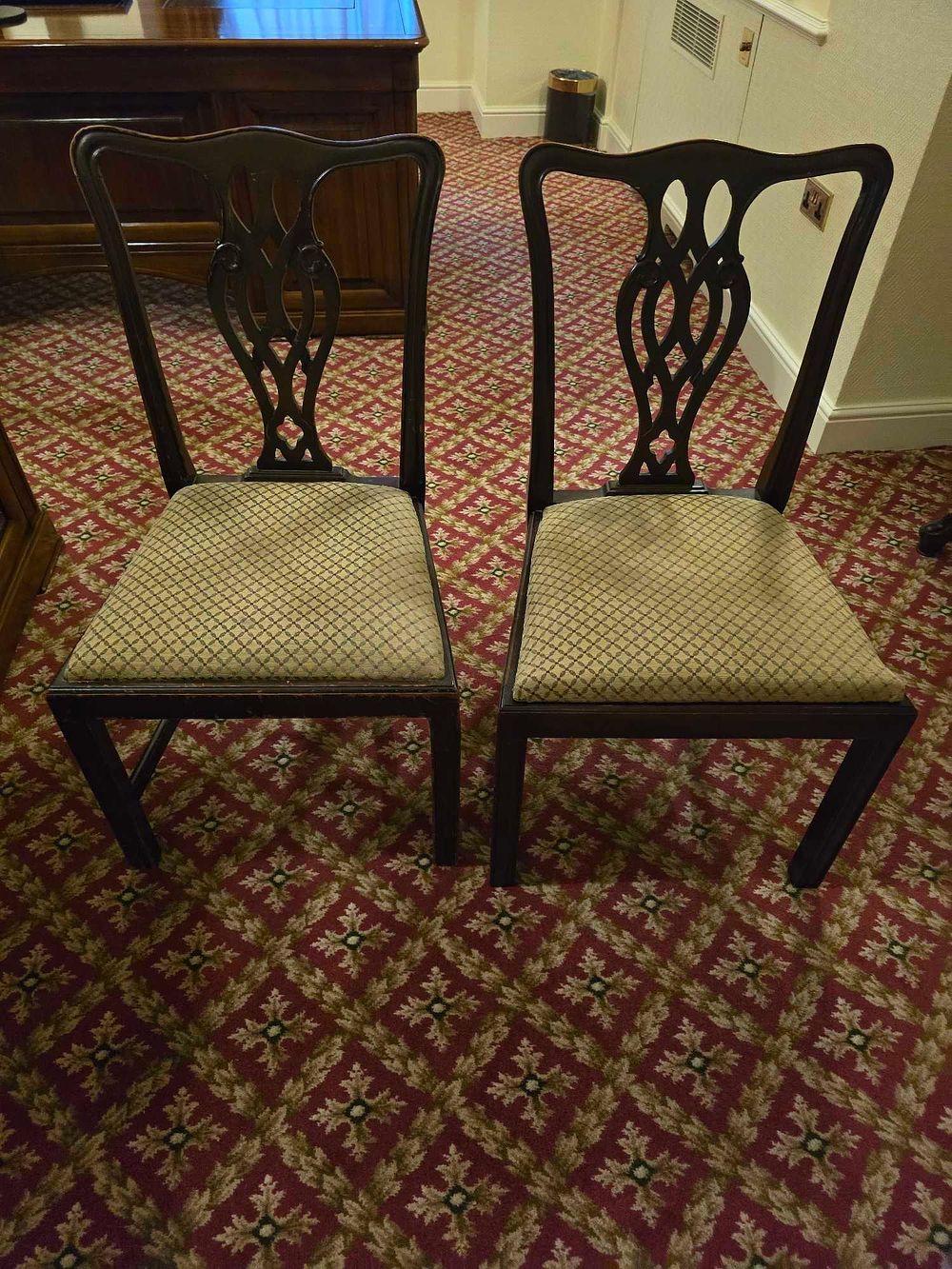 Lot 2119: * Pair of Chippendale-style mahogany side chairs –