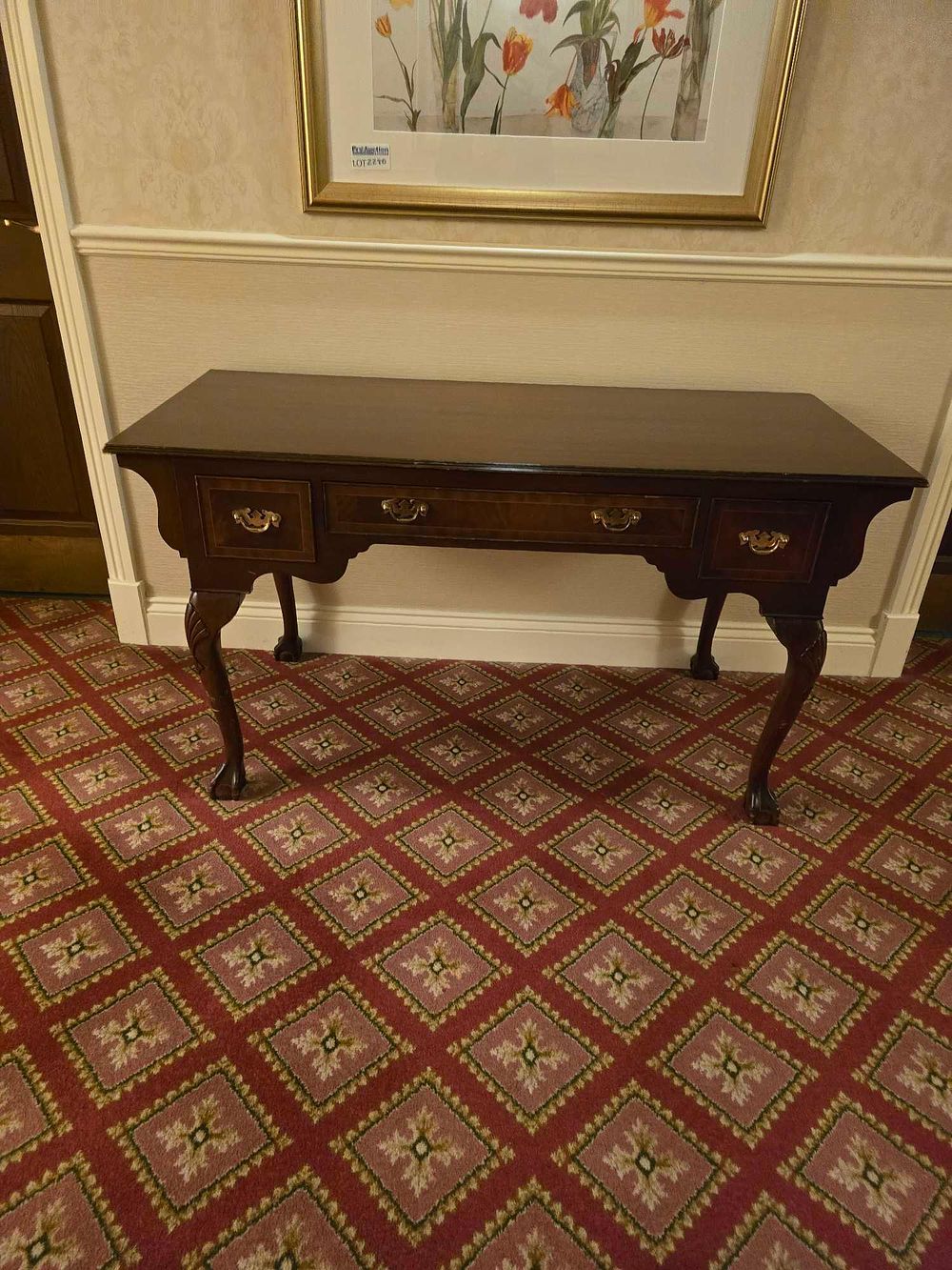 Lot 2281: * A Queen Anne style mahogany lowboy or dressing table