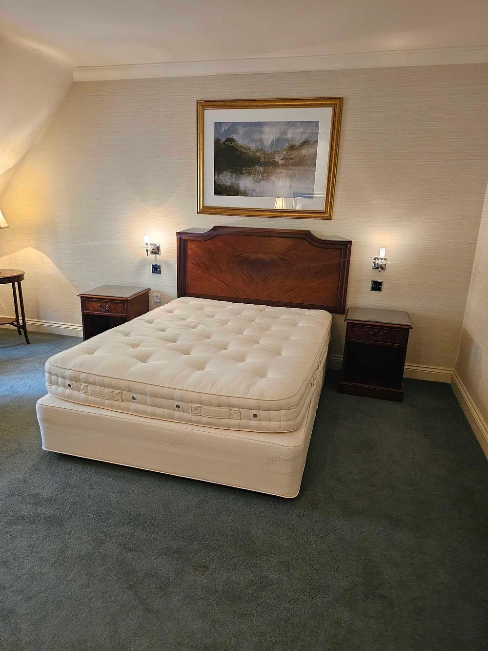 Lot 3066: * Room 608 Contents of hotel bedroom freestanding furniture as photographed briefly comprising