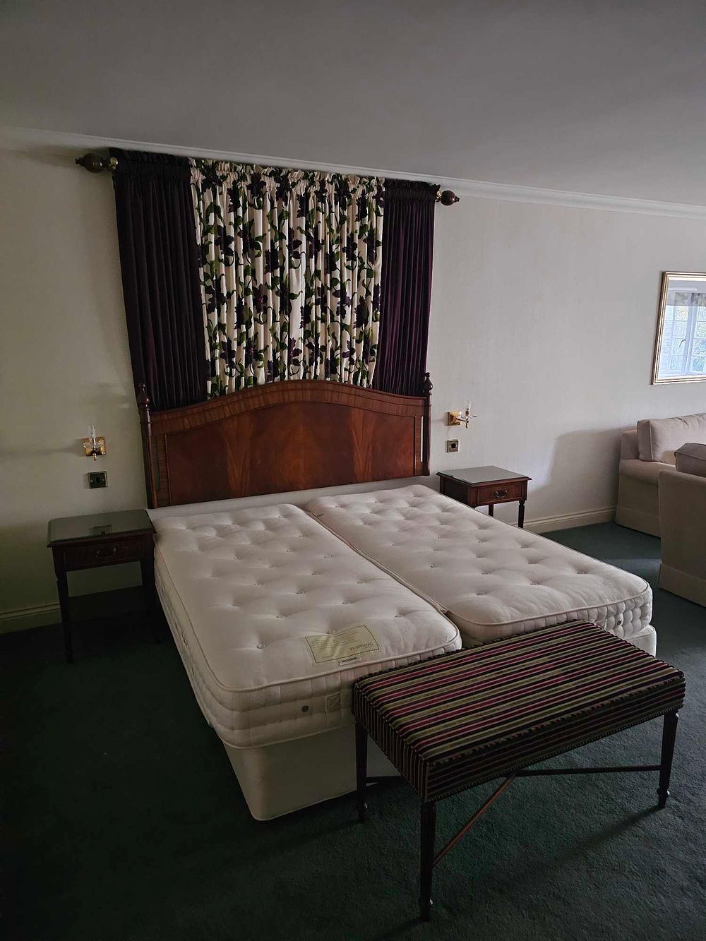 Lot 3071: * Room 652 Contents of hotel bedroom freestanding furniture as photographed briefly comprising