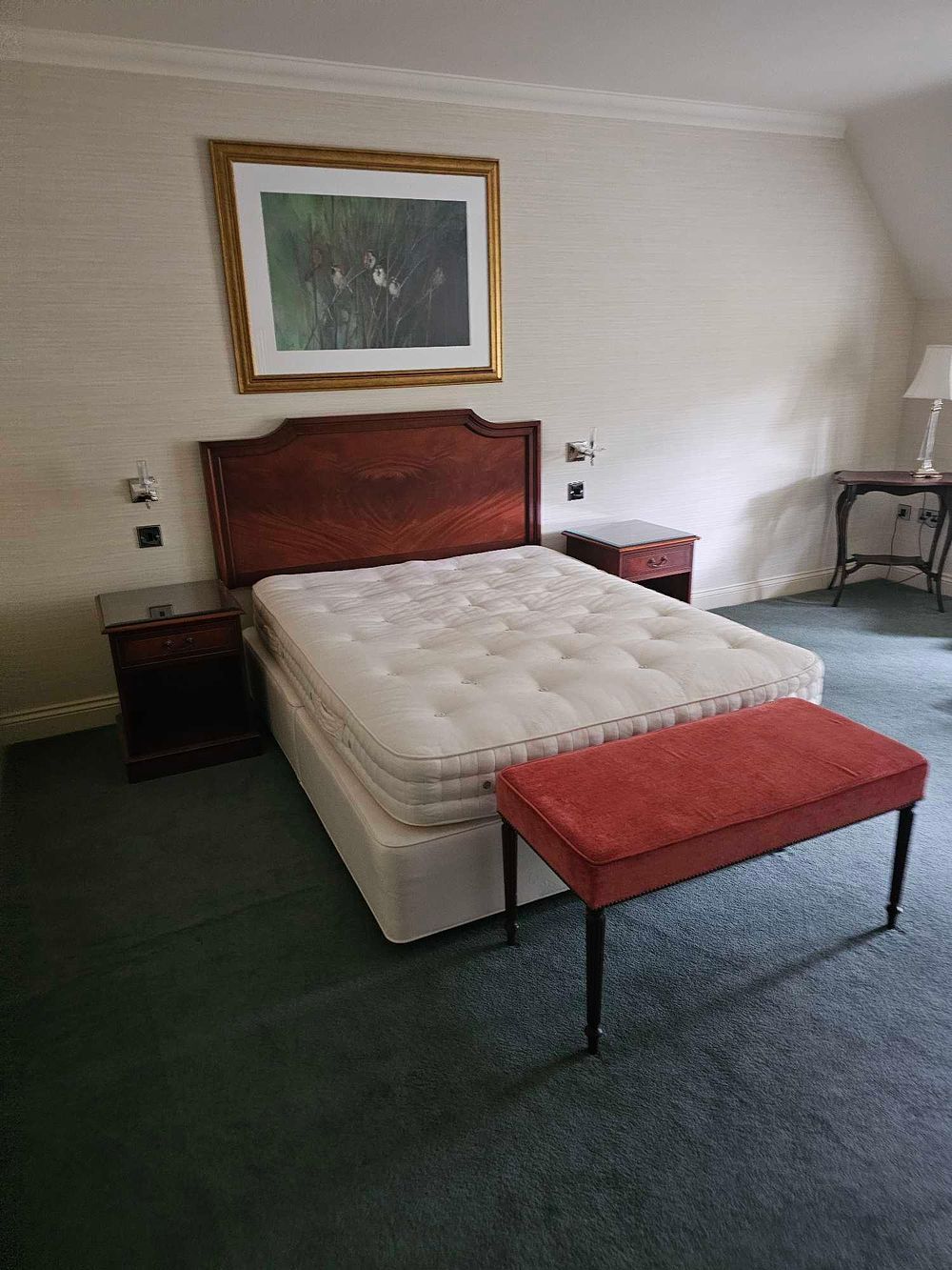 Lot 3076: * Room 659 Contents of hotel bedroom freestanding furniture as photographed briefly comprising
