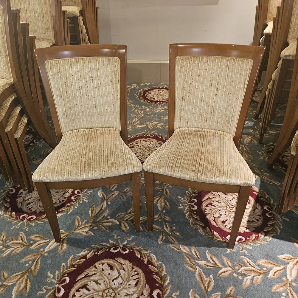 Lot 3531: * Set of 10 x Gold Classic Banquet Dining Chairs