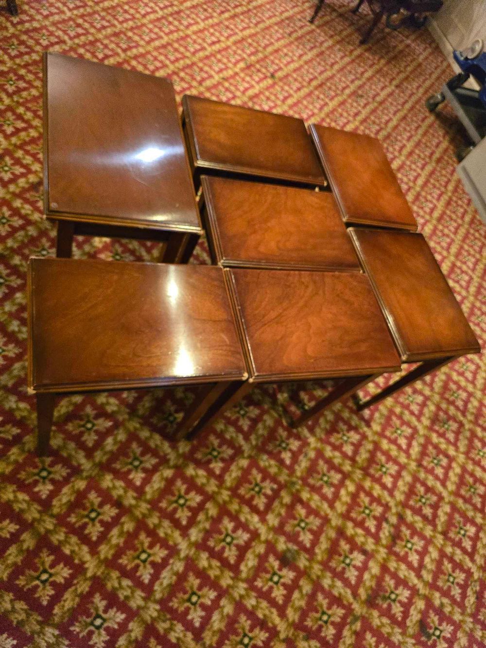 Lot 4025: * 7 x arious mahogany side occassional tables