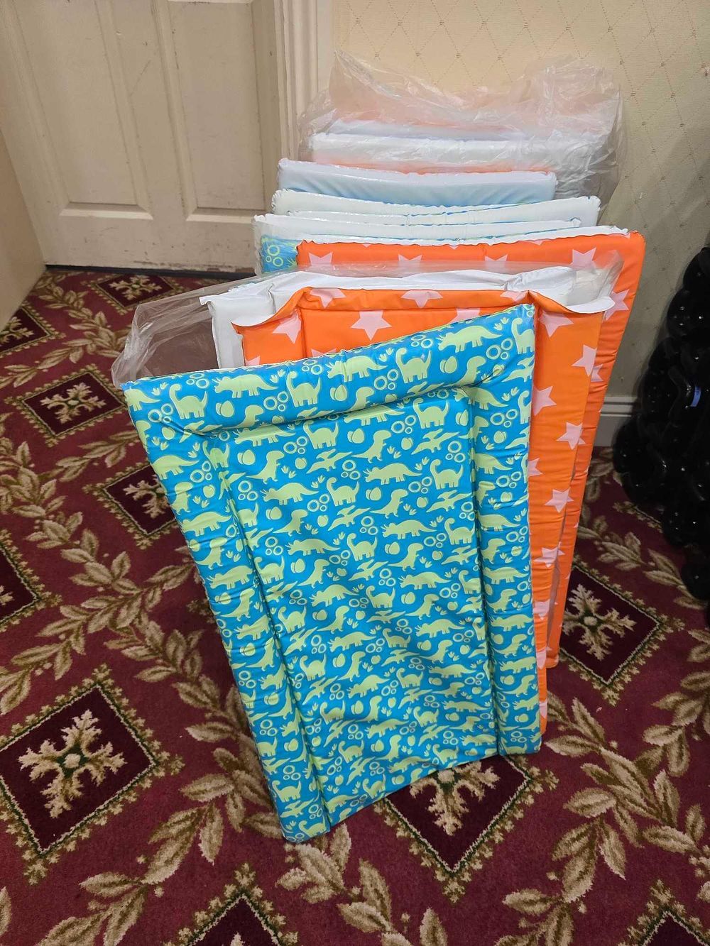 Lot 4134: * Baby changing mats x 15 (Bullwood pkl no 5)