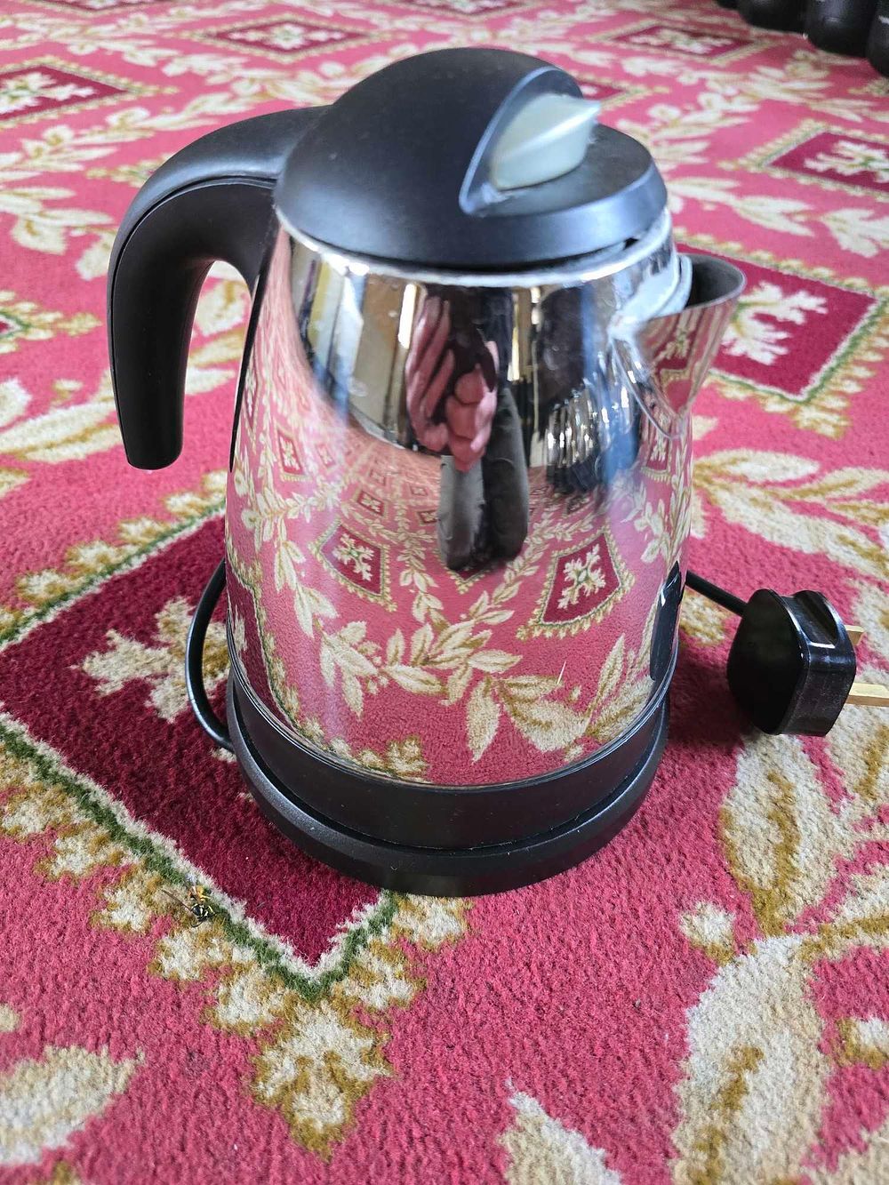 Lot 4166: * Electric kettels appx x 63 (Charlotte Store no 7)