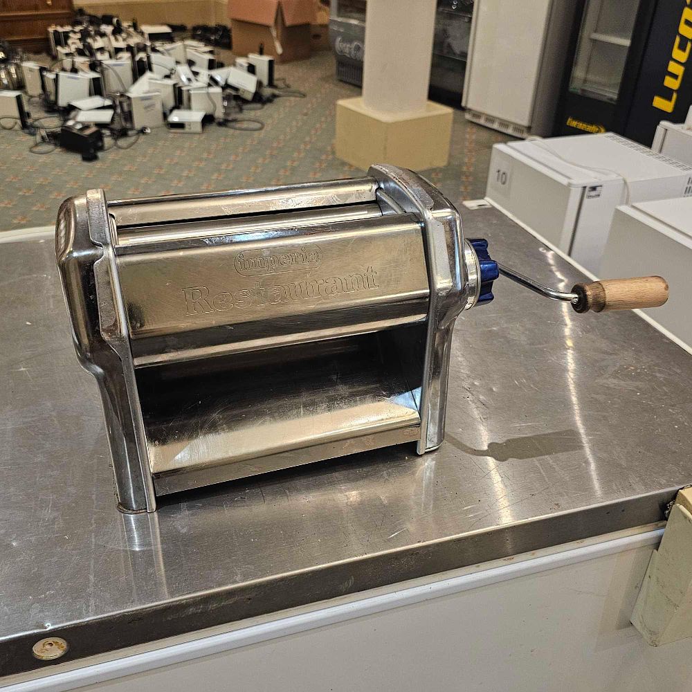 Lot 7009: * Imperia Restaurant Professional Italian?made pasta sheeter and cutter
