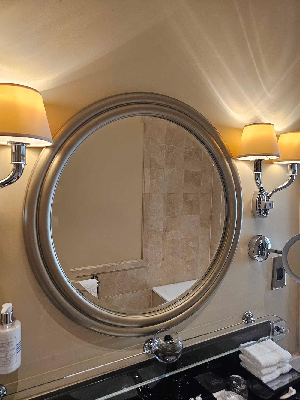 Lot 292: * Circular Mirror – Round Wood Frame with Moulded Profile, 80cm Diameter