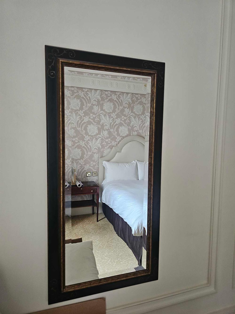 Lot 303: * Neoclassical style Wall Mirror – Bevelled Plate with Decorated Frame and Trim