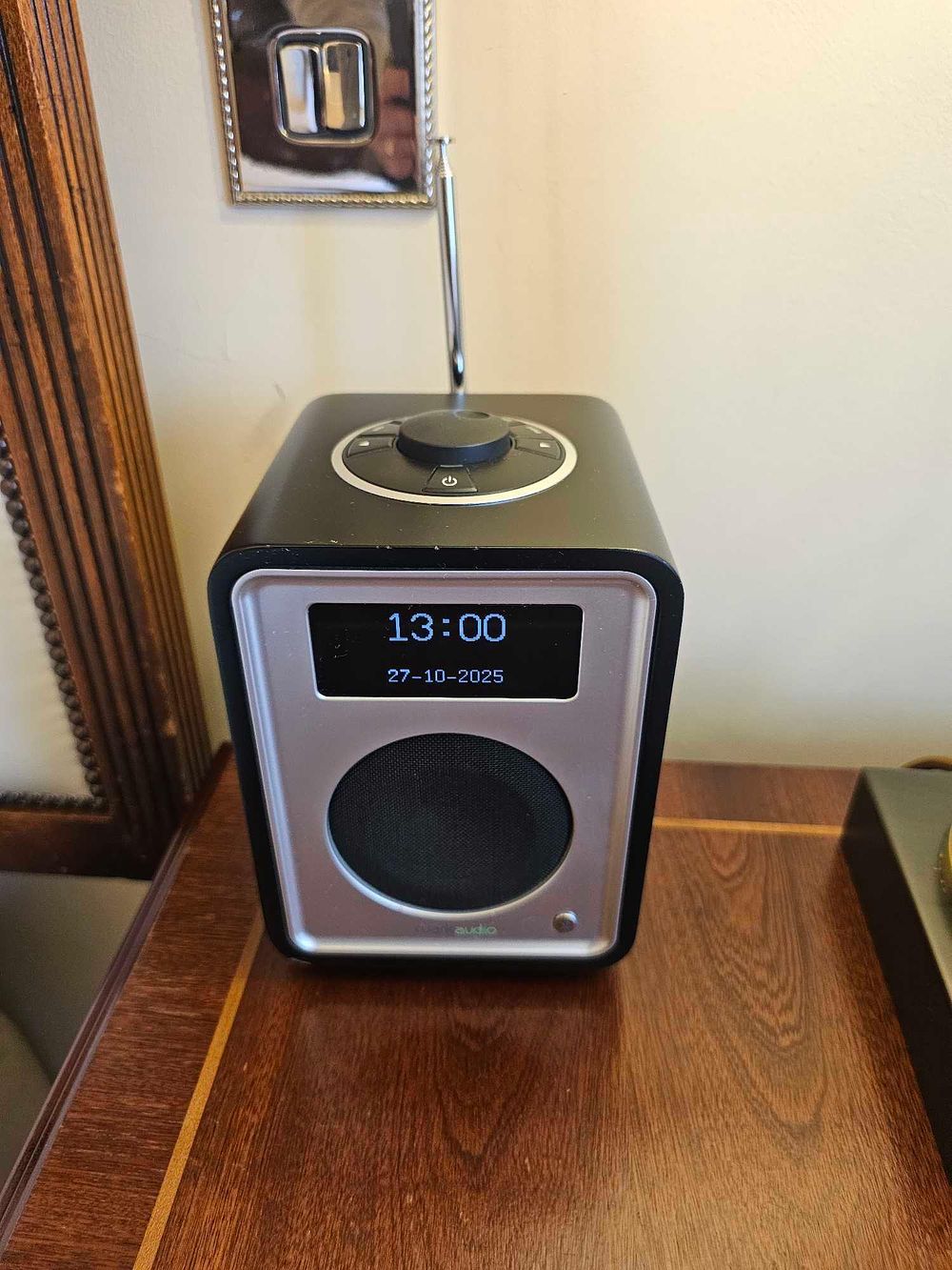 Lot 458: * Ruark Audio R1 MK3 – Digital Radio with Integrated Speaker