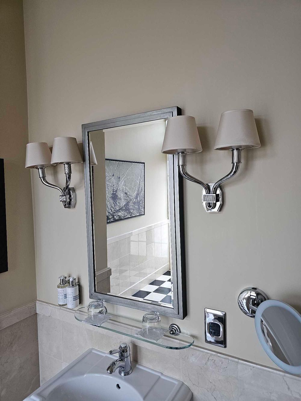 Lot 499: * Accent Mirror – Silver Stepped Frame with Bevelled Plate