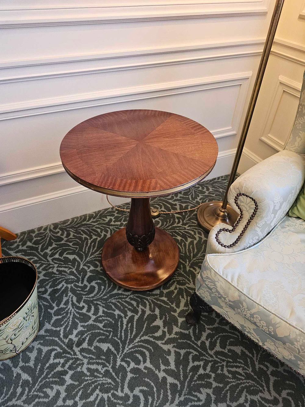 Lot 549: * Salon Table – Francesco Molon Walnut Pedestal Table