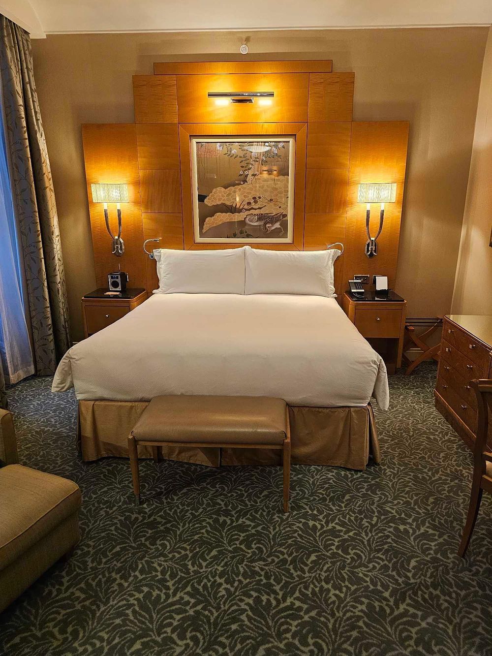 Lot 854: * Bed Set – Superking Sealy Hospitality Mattress and Upholstered Divan Base