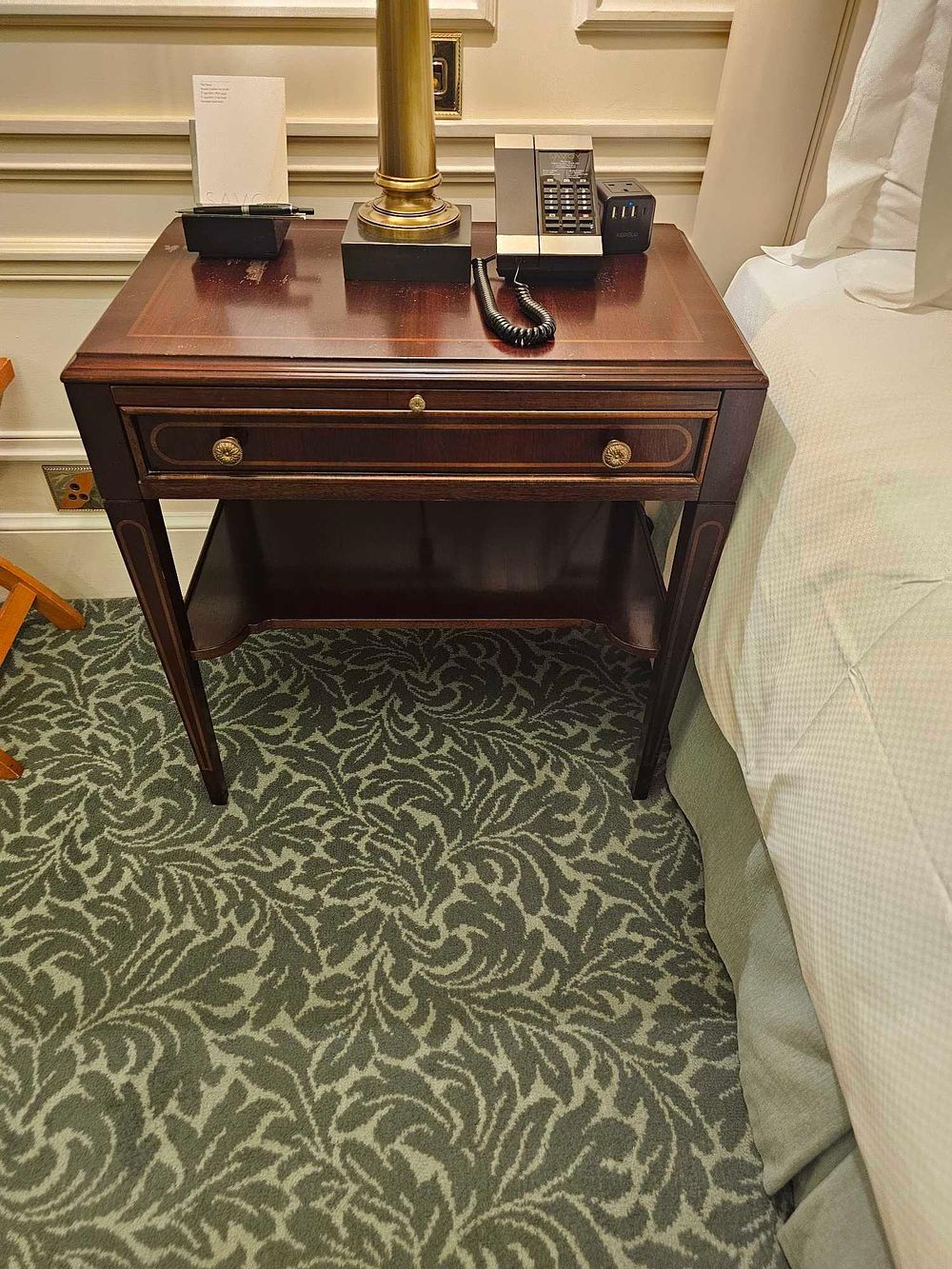 Lot 943: * A pair of George III style mahogany and satinwood inlaid bedside tables by Francesco Molon
