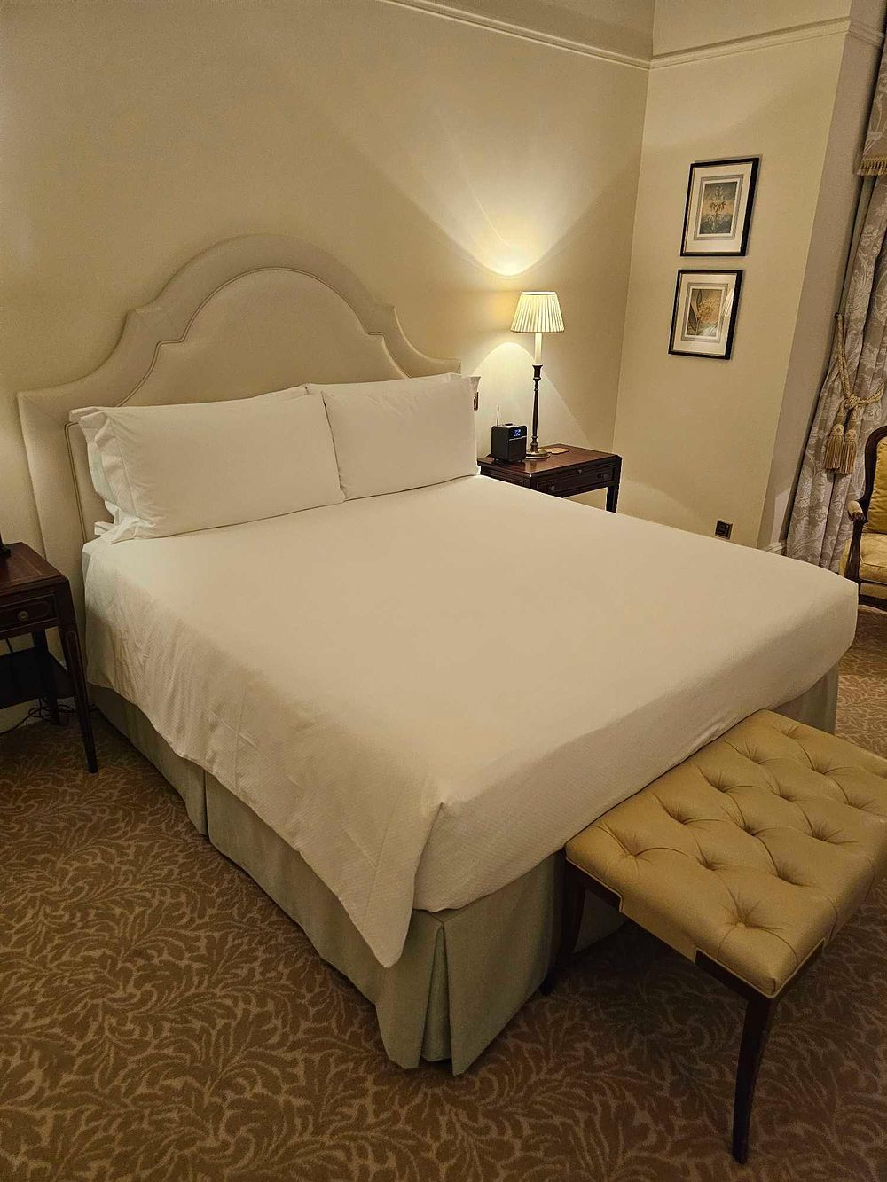 Lot 963: * Bed Set – Zip and Link Superking Sealy Hospitality Mattress, Headboard and Upholstered Divan Base