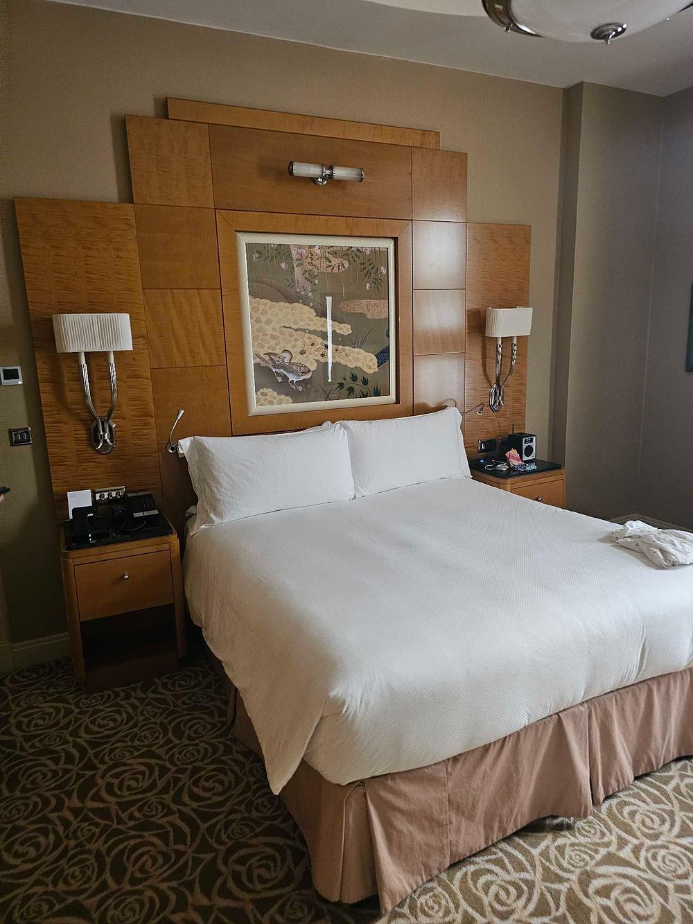 Lot 1005: * Bed Set – Superking Sealy Hospitality Mattress and Upholstered Divan Base