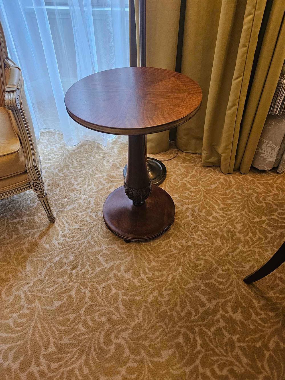 Lot 1010b: * Salon Table – Francesco Molon Walnut Pedestal Table