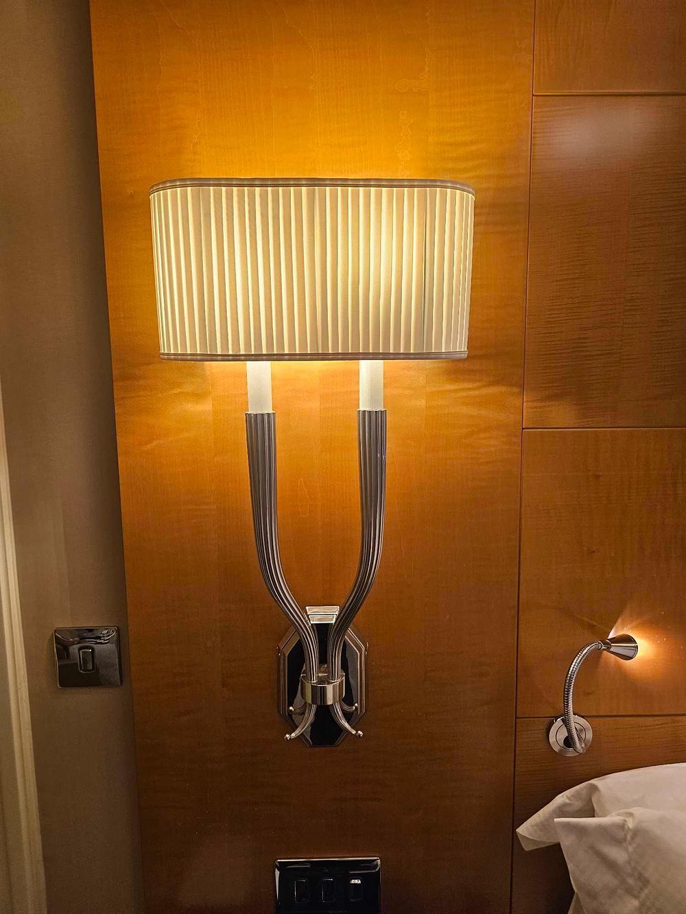 Lot 1012g: * A Pair of Wall Sconces – Ruhlmann Double Sconce by Chapman & Myers in Polished Nickel with Shade An